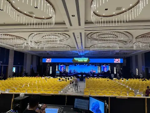 Solutions Events event production: conference hall