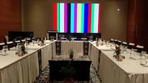 Solutions Events event production: boardroom led