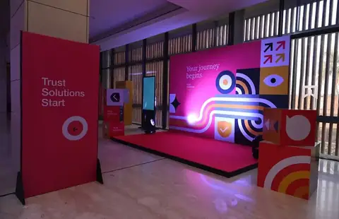 Solutions Events Fabrication: branded booth